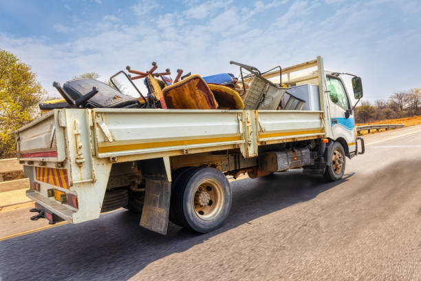 Best Yard Waste Removal  in Newton, IA